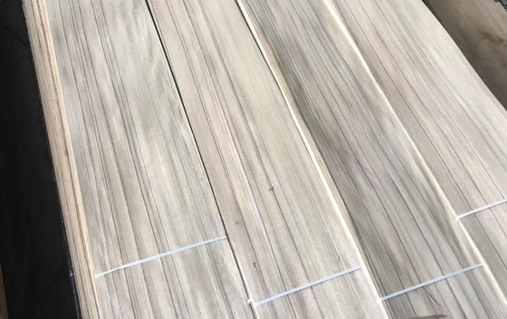 Papua-Neuguinea Wainut Holzfurnier Rotationsschnittfurnier Länge 2,5 m